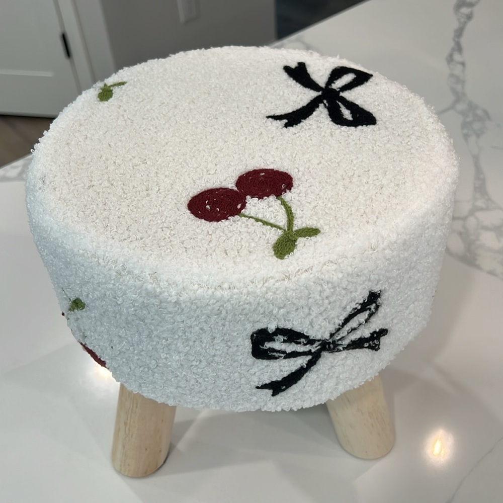 ๐Cute . Mini ๐๐STOOL ๐ - Picture 3 of 16